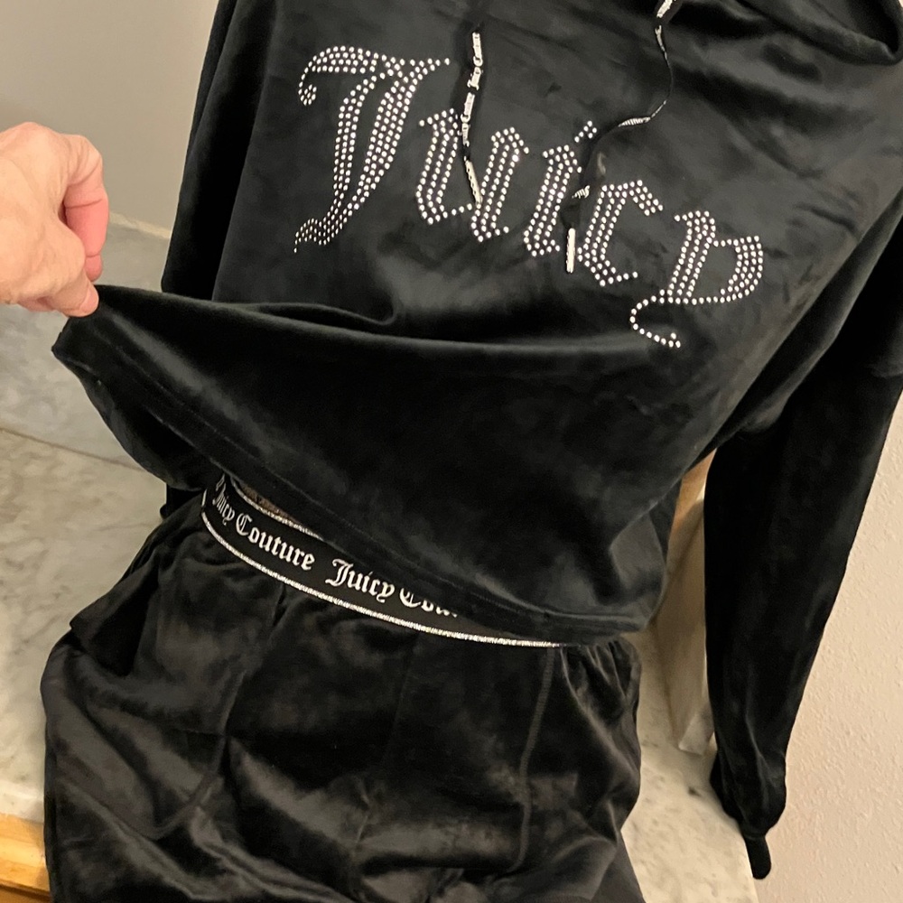Juicy Couture Black Velour Track Suit - Picture 8 of 9